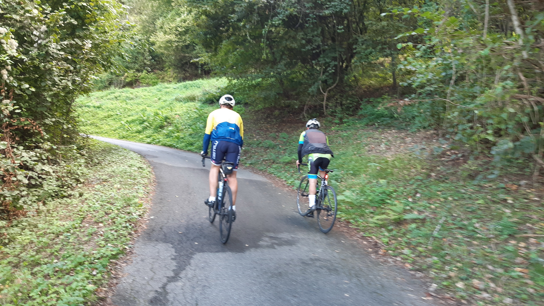 Passo_di_Guspessa,_kto_nemá_prevody_šlape_postojačky_:)